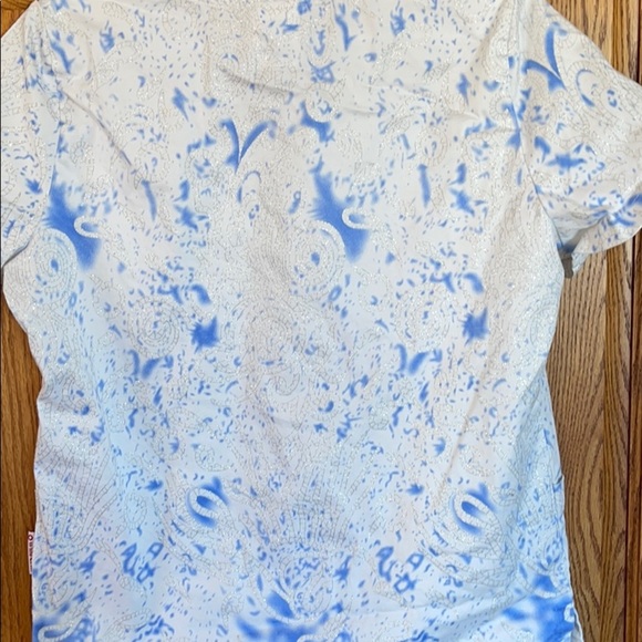 White Cross Scrub Top. - Picture 3 of 3